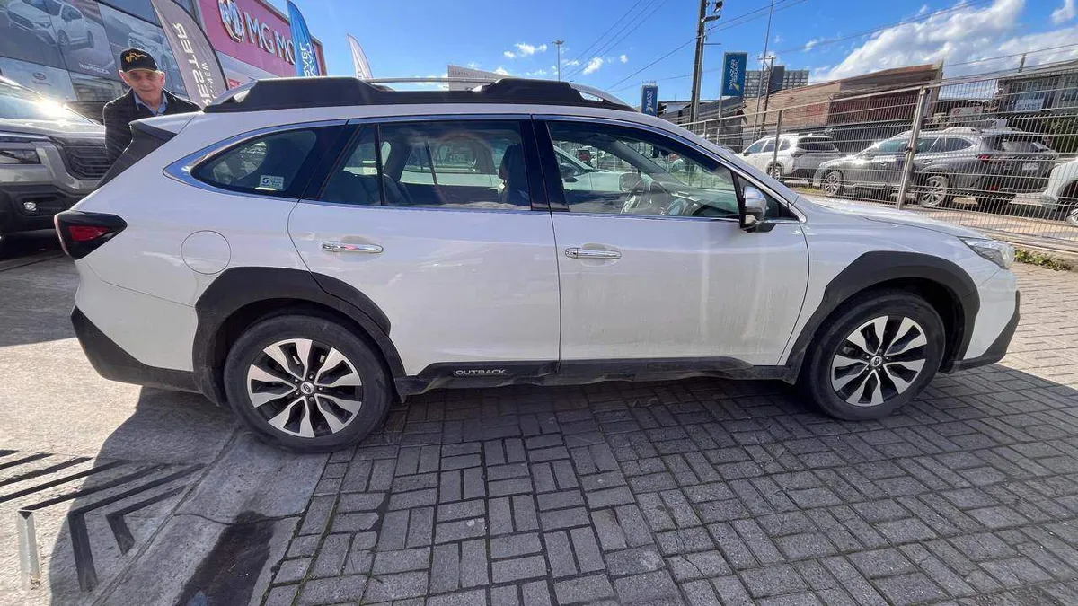 Subaru Outback 2.5i Touring Awd Cvt At 5p año 2024