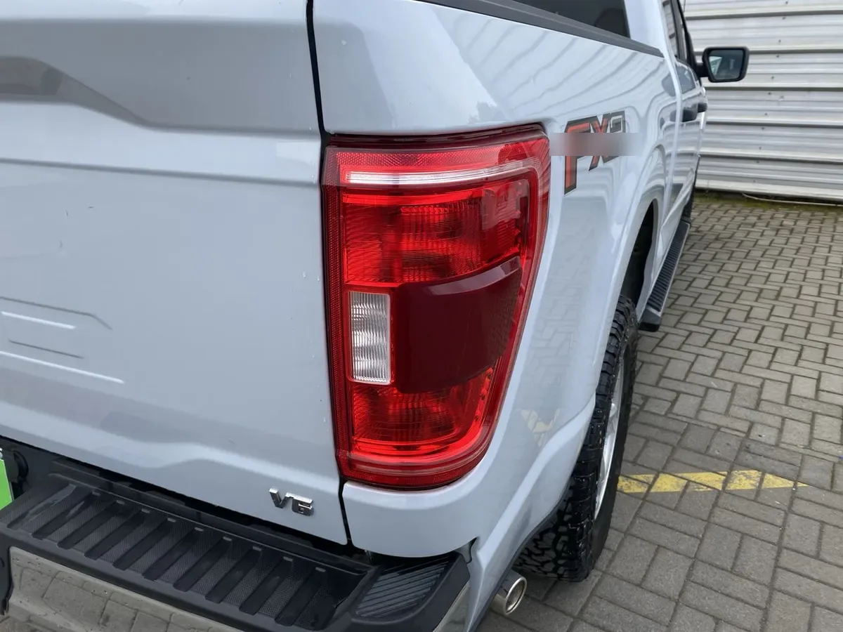 Ford F-150 3.3 Xlt Cc Dob. Cab. 4x2 At 4p año 2022
