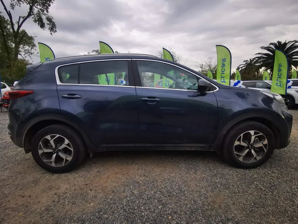 Kia Sportage 2.0 Lx 2wd 6at 5p año 2021