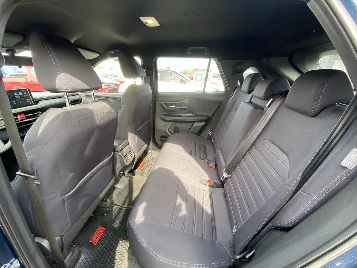 Toyota Yaris Cross 1.5 Xi 4x2 Cvt At 5p año 2025