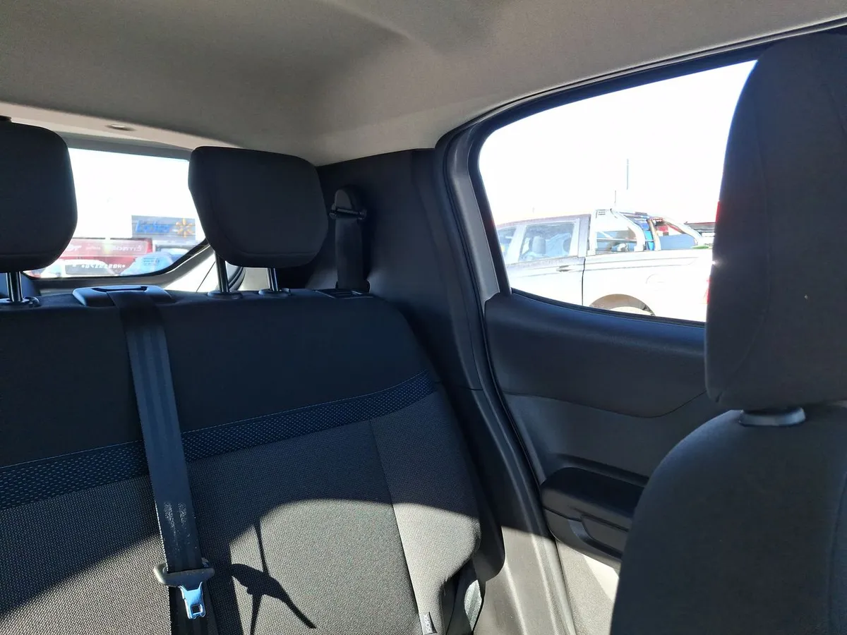 Citroen C3 1.2 Feel Pack Puretech 4x2 82 Bvm Mt 5p año 2024