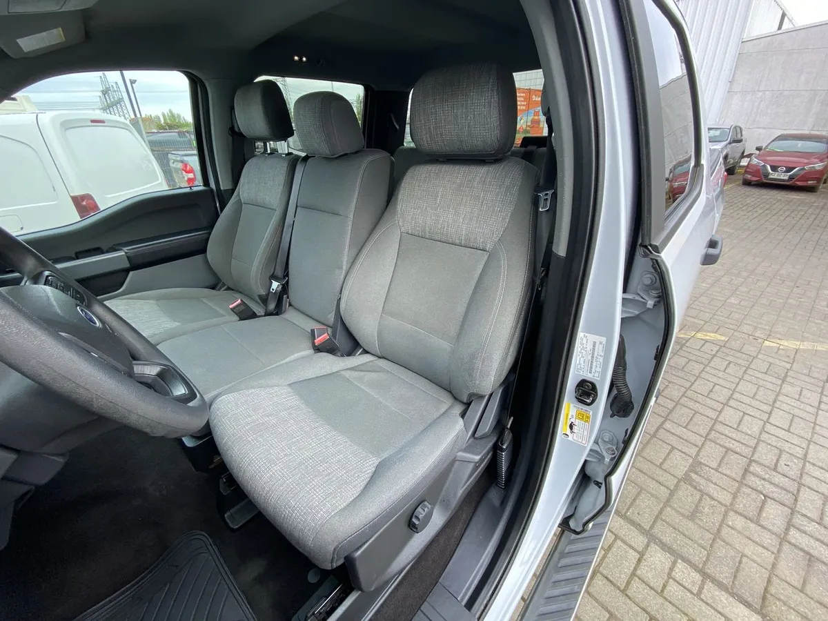 Ford F-150 3.3 Xlt Cc Dob. Cab. 4x2 At 4p año 2022