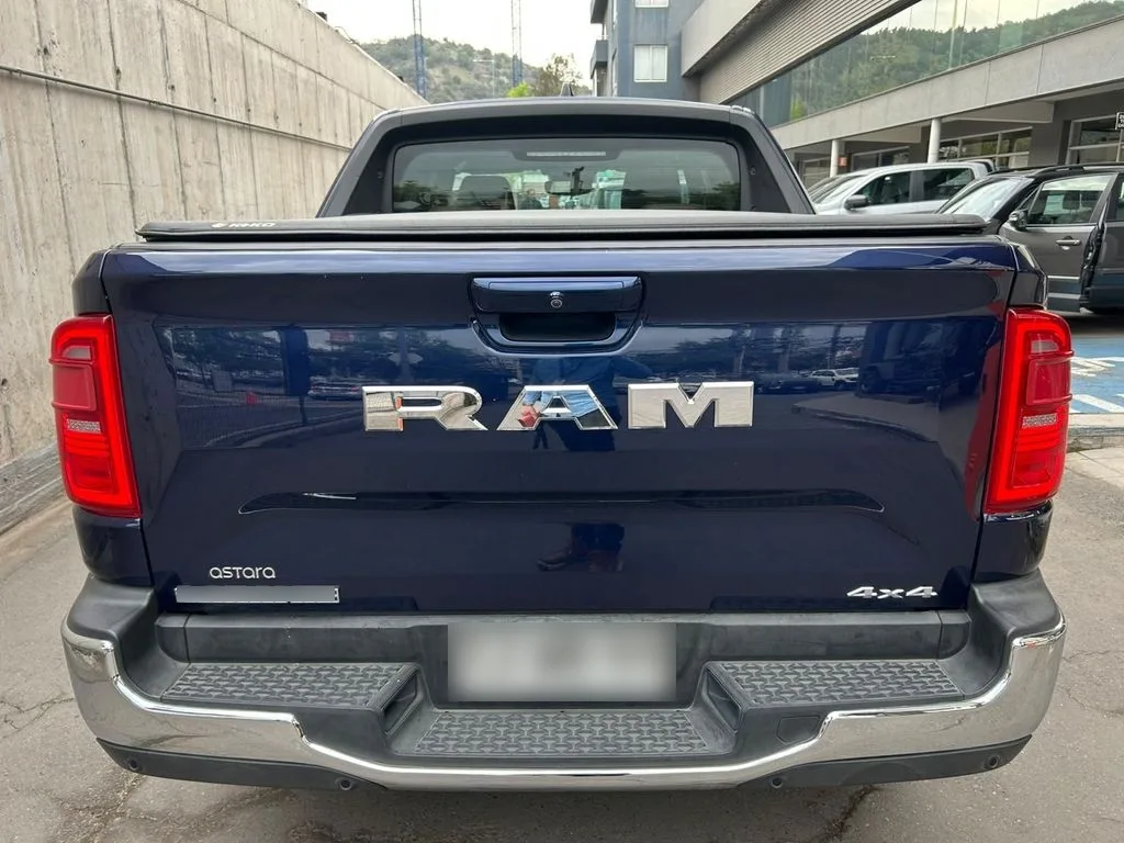 Ram Rampage 2.0 Laramie Diesel 4x4 Dob. Cab. At 4p año 2024