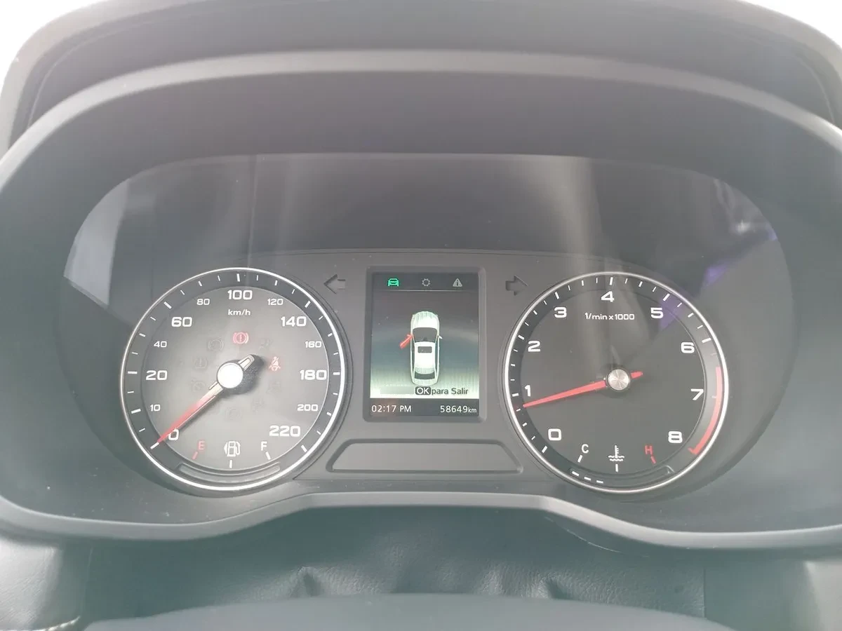 MG 5 1.5 Dlx 4x2 Mt 4p año 2024