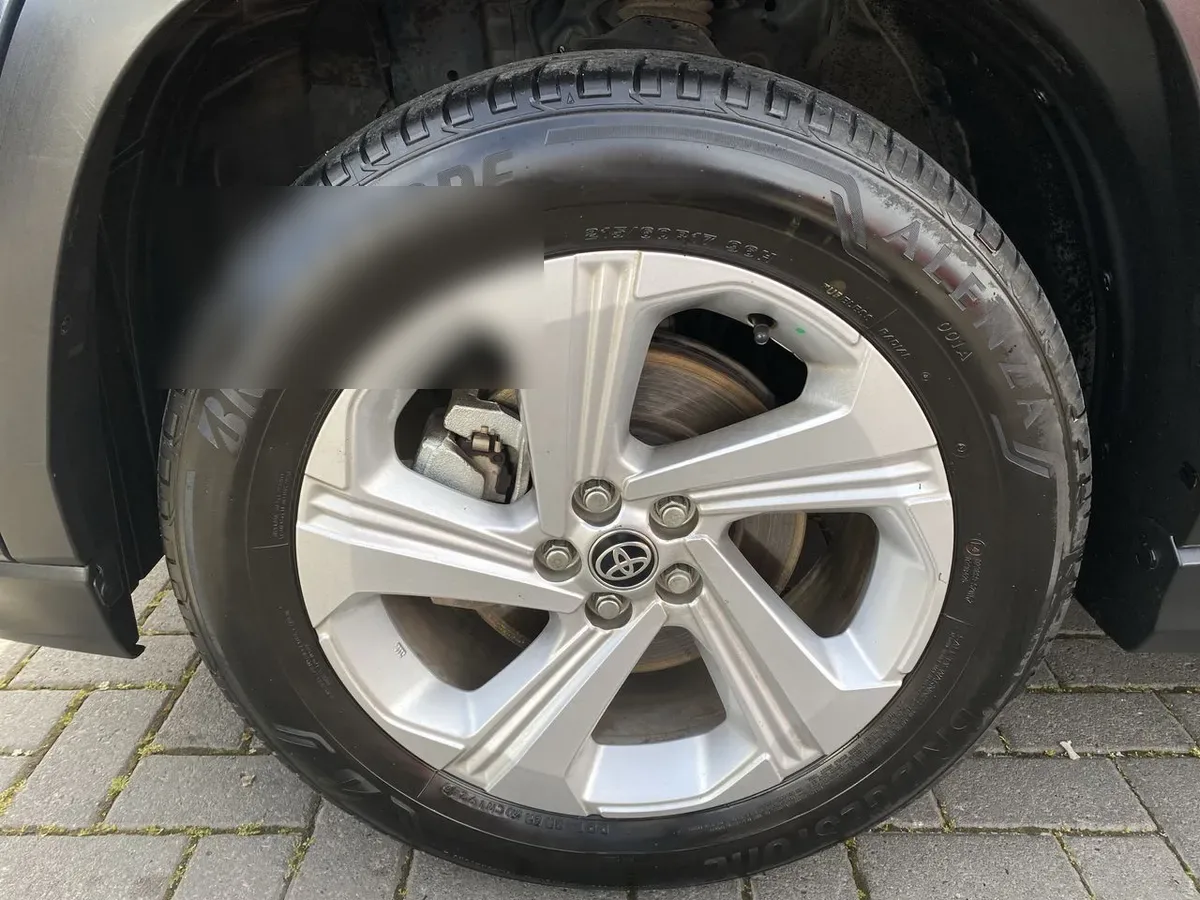Toyota Yaris Cross 1.5 Xi 4x2 Cvt At 5p año 2025
