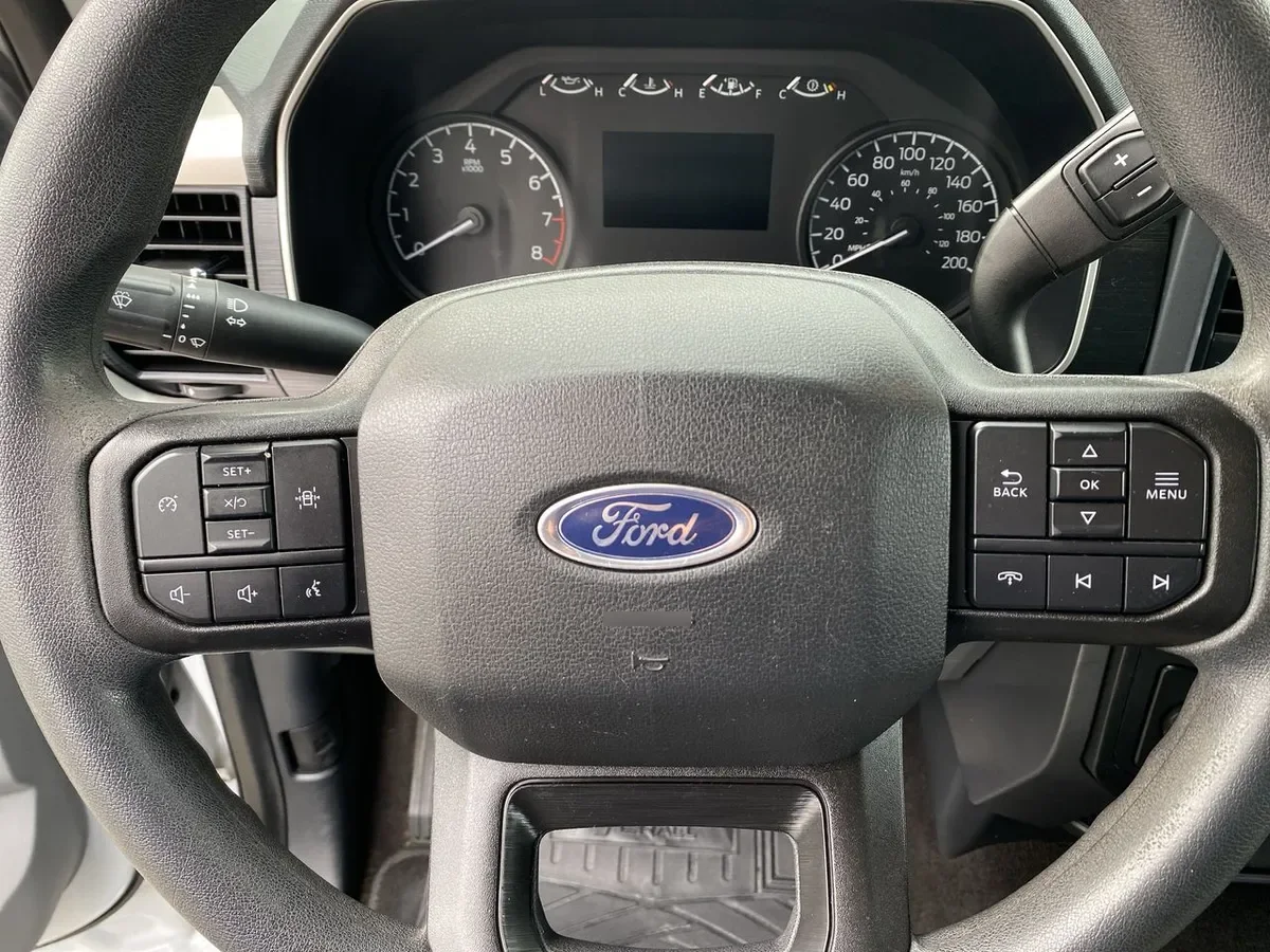 Ford F-150 3.3 Xlt Cc Dob. Cab. 4x2 At 4p año 2022