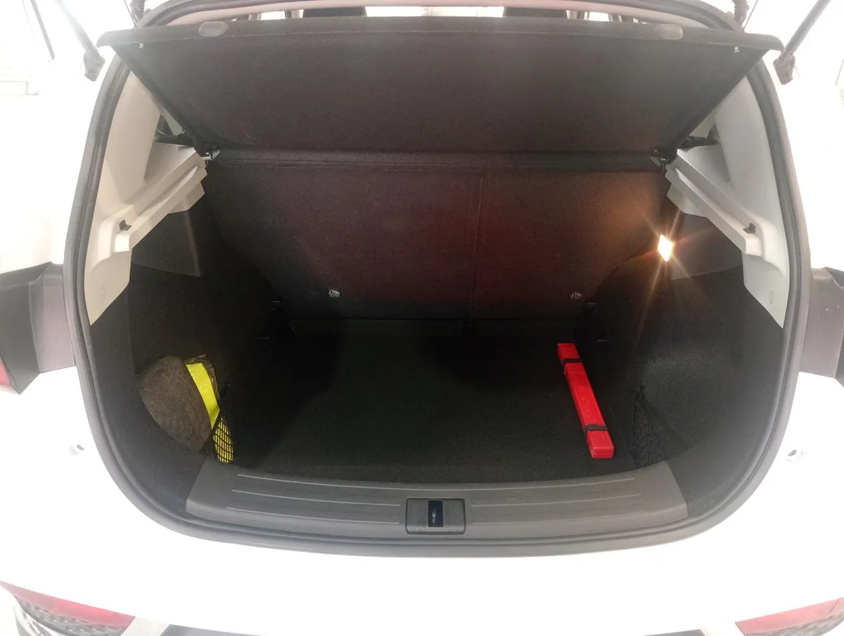 MG Mg Zs 1.5 Std 4x2 Mt 5p año 2023
