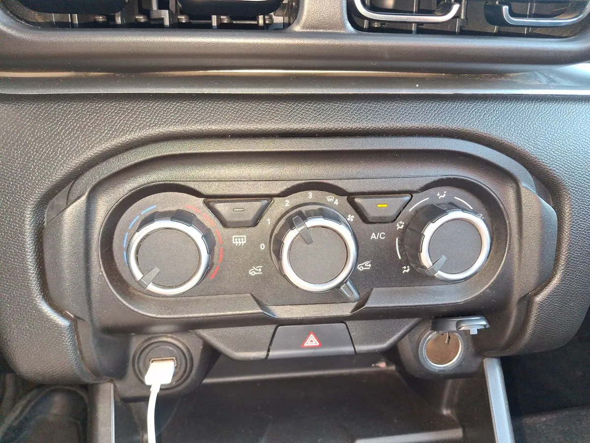 Citroen C3 1.2 Feel Pack Puretech 4x2 82 Bvm Mt 5p año 2024