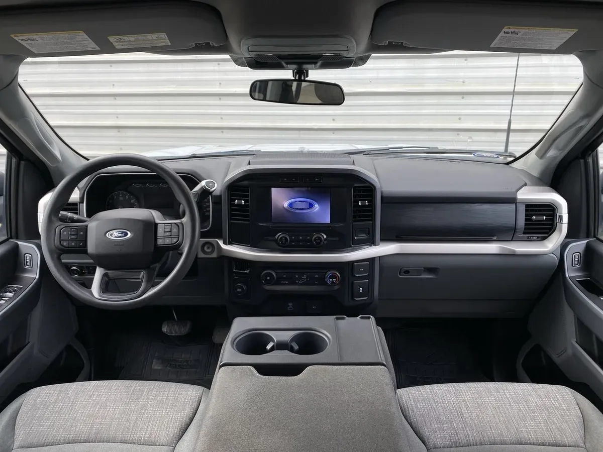 Ford F-150 3.3 Xlt Cc Dob. Cab. 4x2 At 4p año 2022