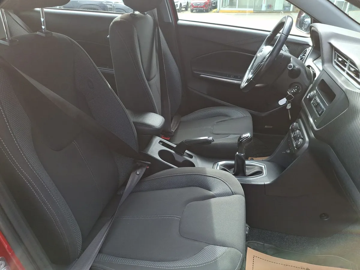 Chery Tiggo 2 1.5 Vvt Gl 4x2 Mt 5p año 2023