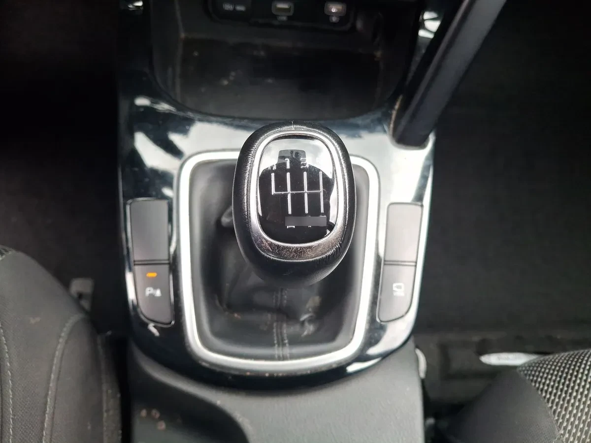 Kia Seltos 1.6 Ex Full 4x2 6mt 5p año 2023