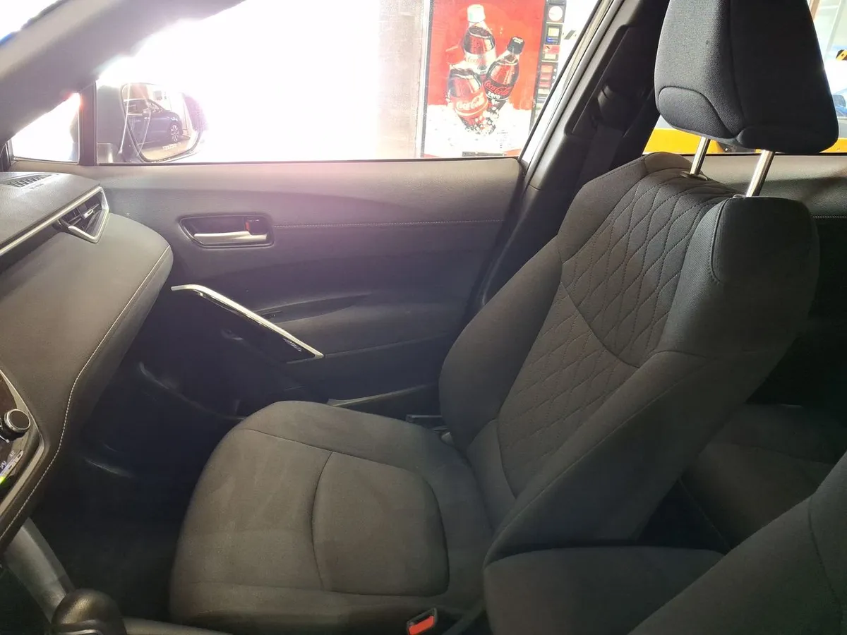 Toyota Corolla Cross 1.8 Xei Hybrid 4x2 Cvt At 5p año 2025