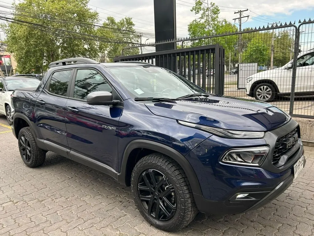 Ram 1000 2.0 Rebel Diesel 4x4 Dob. Cab. At 4p año 2022