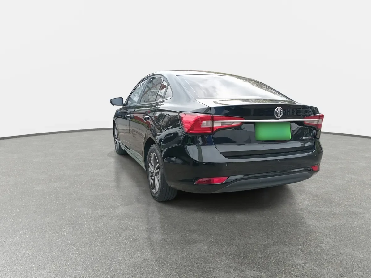 MG 5 1.5 Dlx 4x2 Mt 4p año 2024