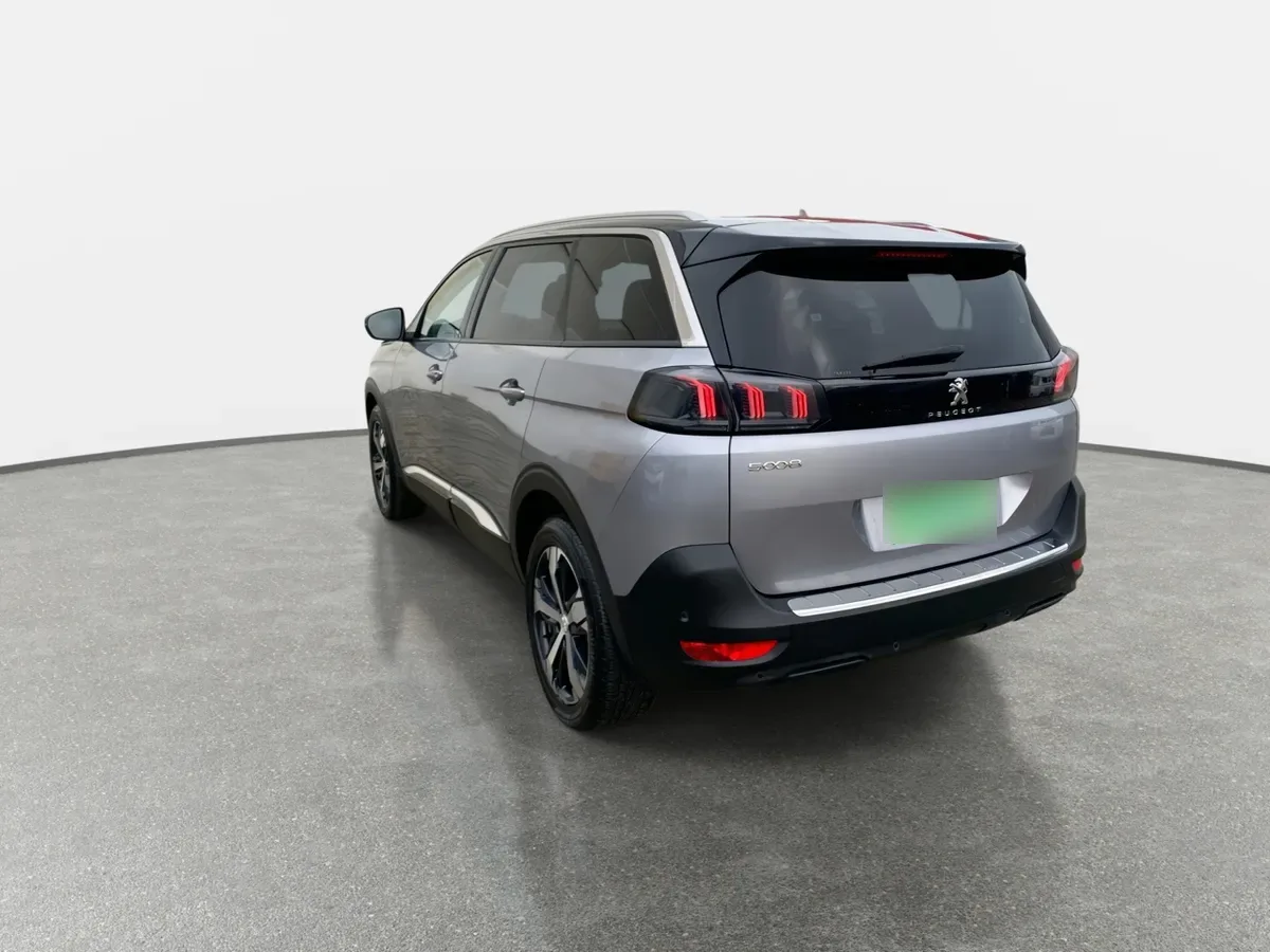 Peugeot 5008 1.5 Allure Pack Bluehdi 130 4x2 Eat8 5p año 2024