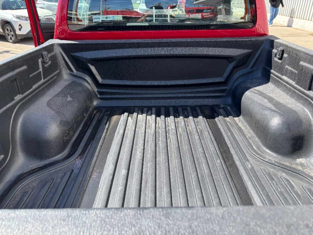 Toyota Hilux Dc 4x4 2.4 D Dx Mt año 2024