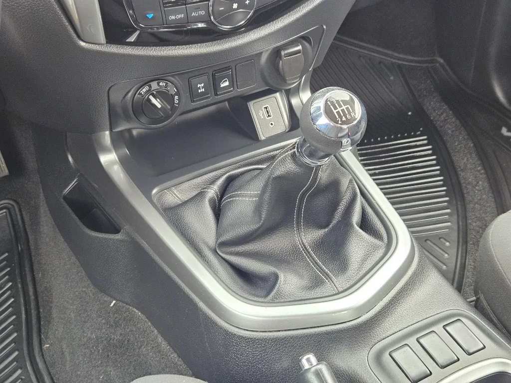 Nissan Navara Navara Dc 4x4 2.3tdi Xe año 2023