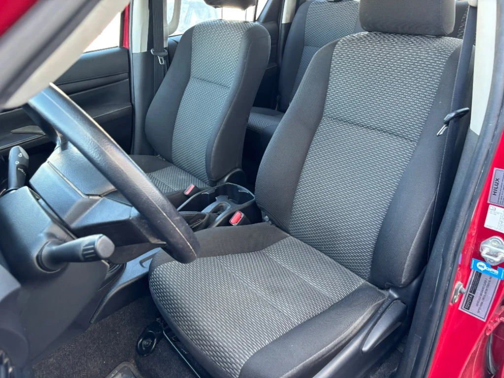 Toyota Hilux Dc 4x4 2.4 D Dx Mt año 2024