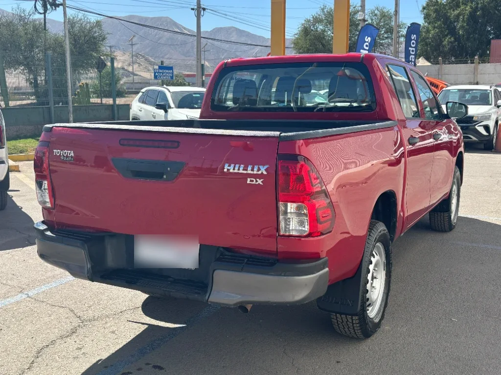 Toyota Hilux Dc 4x4 2.4 D Dx Mt año 2024
