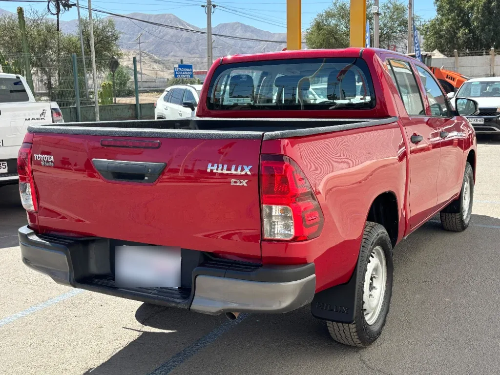 Toyota Hilux Dc 4x4 2.4 D Dx Mt año 2024