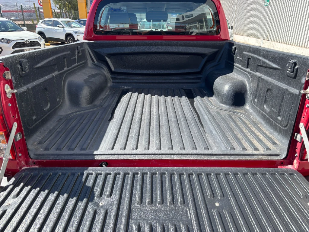 Toyota Hilux Dc 4x4 2.4 D Dx Mt año 2024