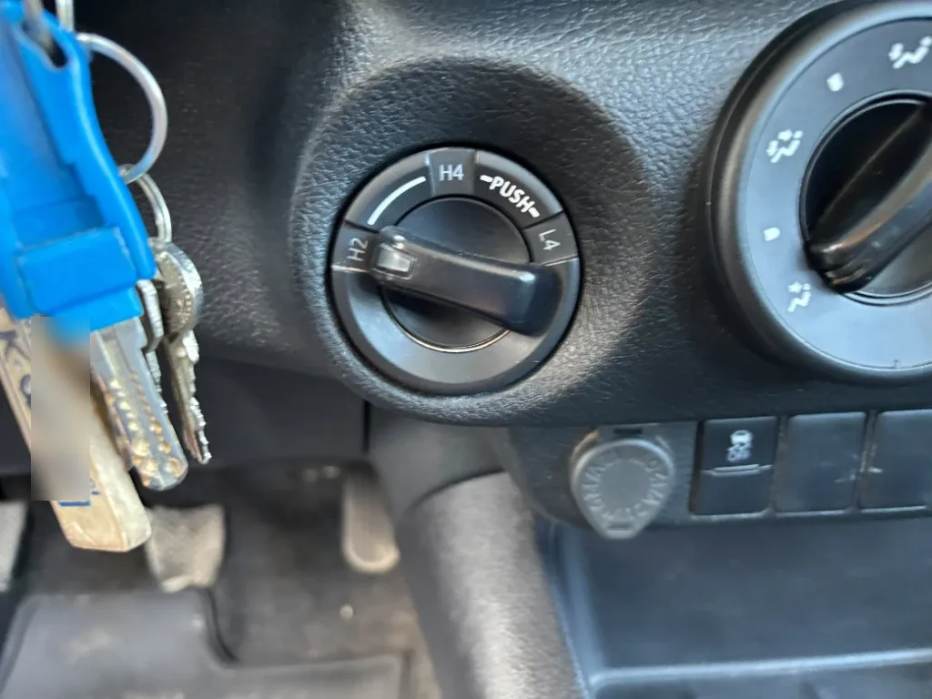 Toyota Hilux Dc 4x4 2.4 D Dx Mt año 2024