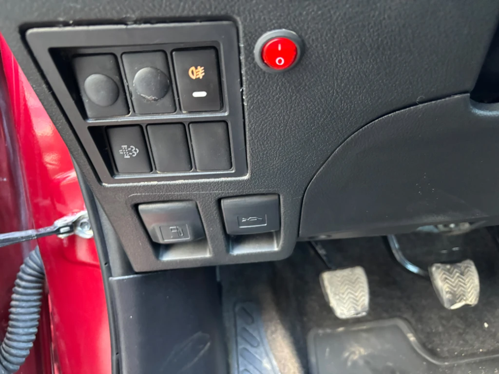 Toyota Hilux Dc 4x4 2.4 D Dx Mt año 2024