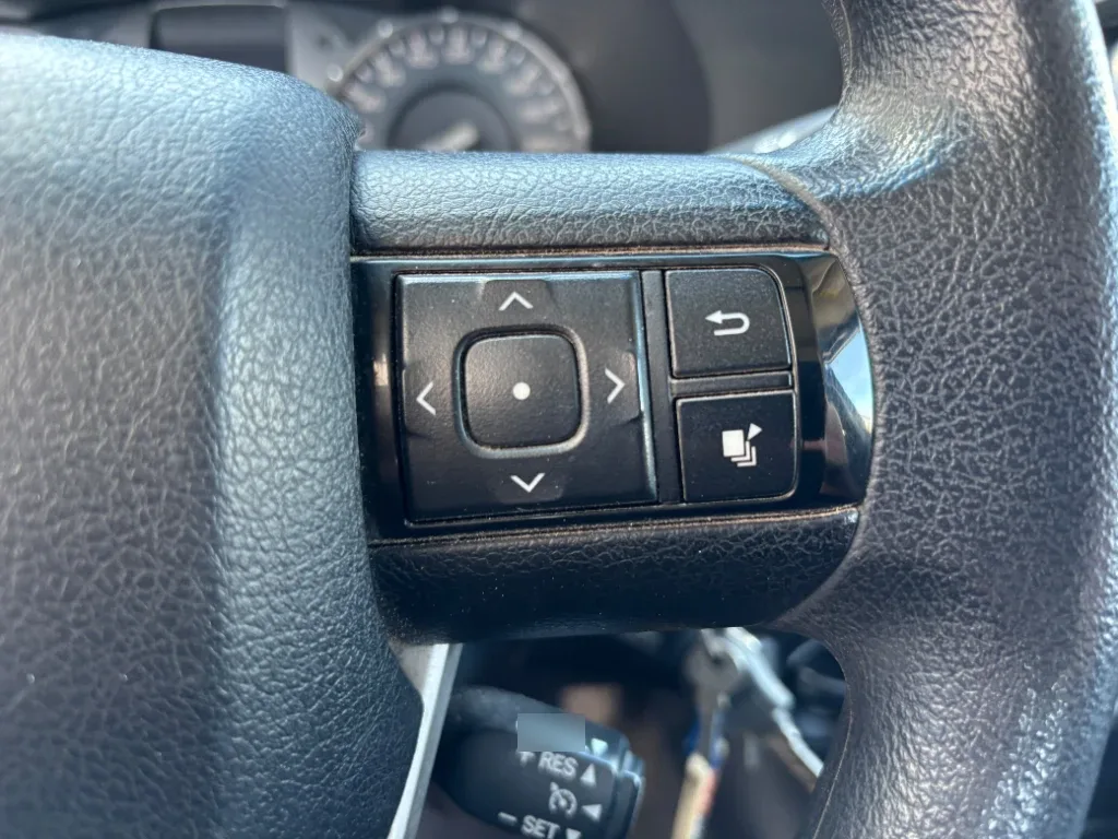 Toyota Hilux Dc 4x4 2.4 D Dx Mt año 2024