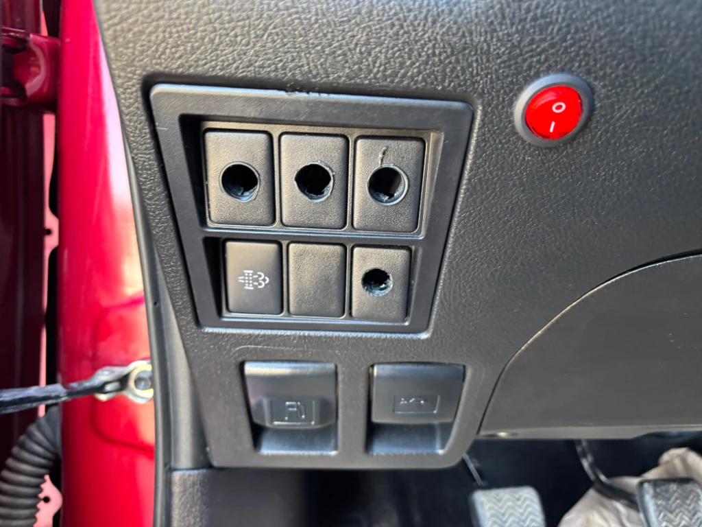 Toyota Hilux Dc 4x4 2.4 D Dx Mt año 2024