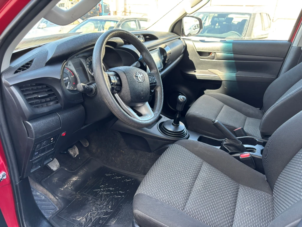 Toyota Hilux Dc 4x4 2.4 D Dx Mt año 2024