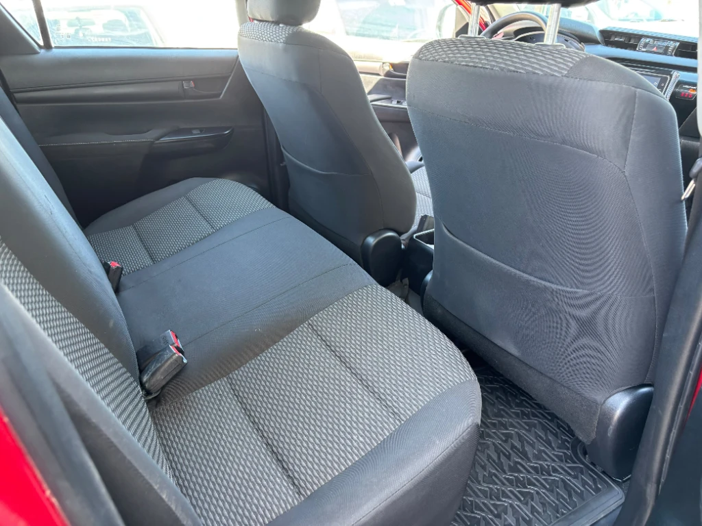 Toyota Hilux Dc 4x4 2.4 D Dx Mt año 2024