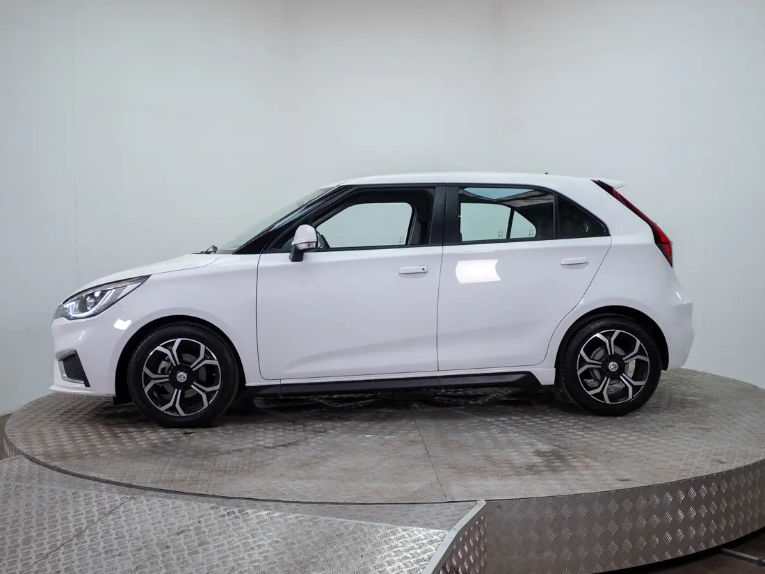 MG 3 1.5 Com At año 2023