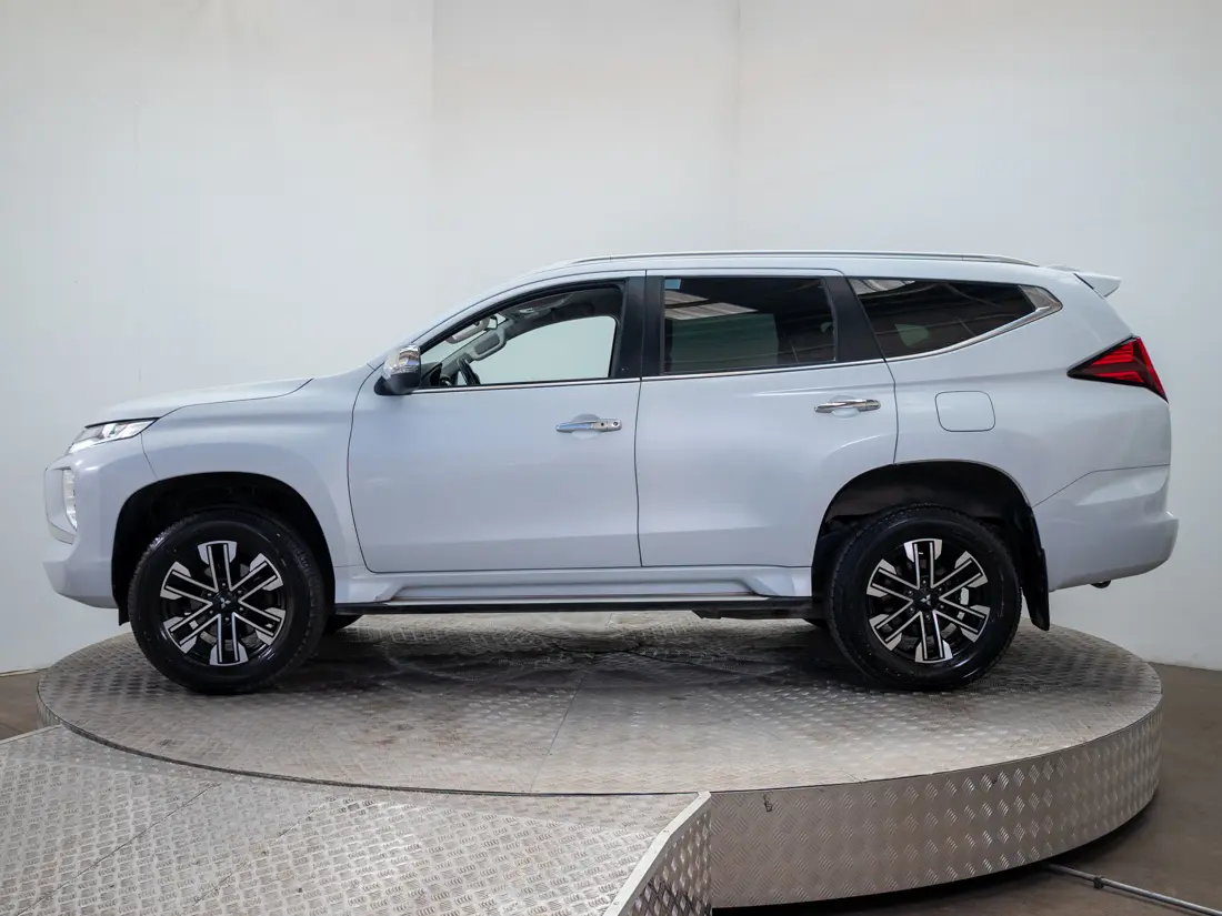 Mitsubishi Montero Sport 2.4 Limited At 4x4 Diesel año 2022