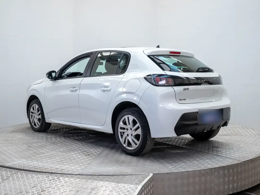 Peugeot 208 1.2 Puretech Style 75 Mt año 2023