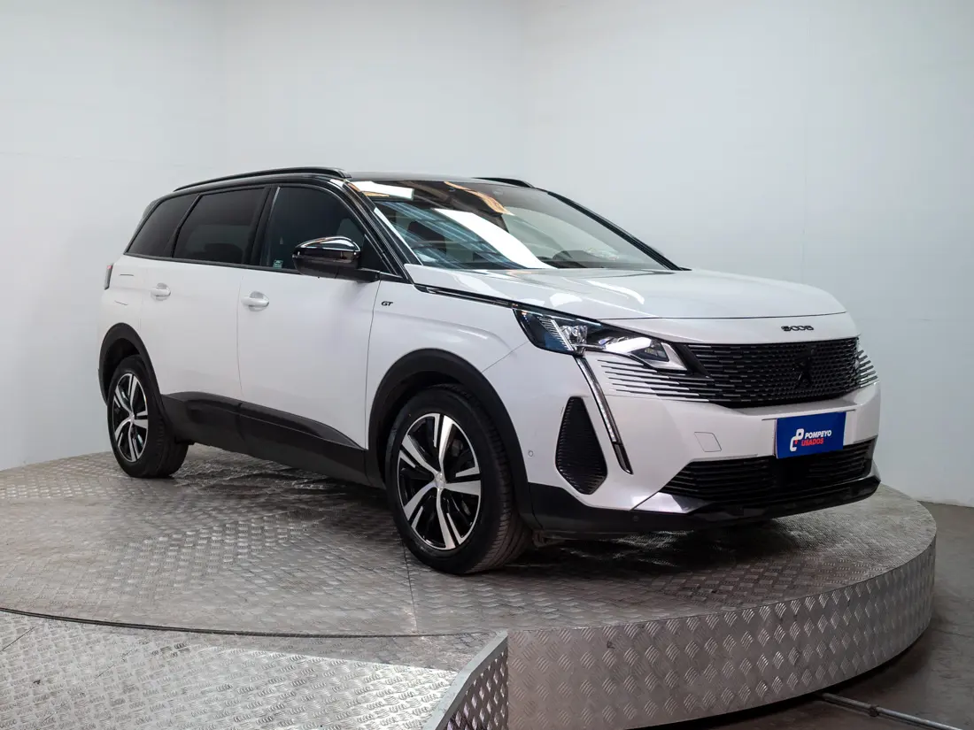 Peugeot 5008 5008 1.5 Gt Black Pack Bluehdi 130 Eat8 At año 2023