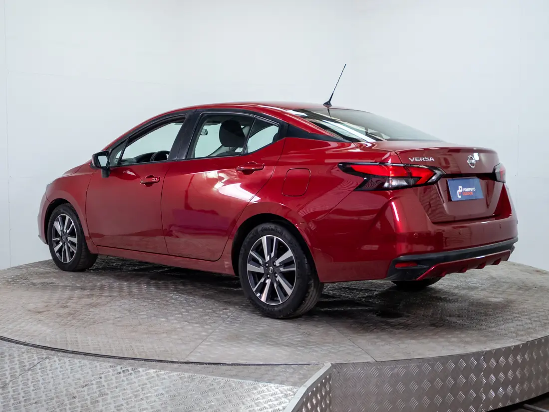 Nissan Versa 1.6 Advance Mt año 2023