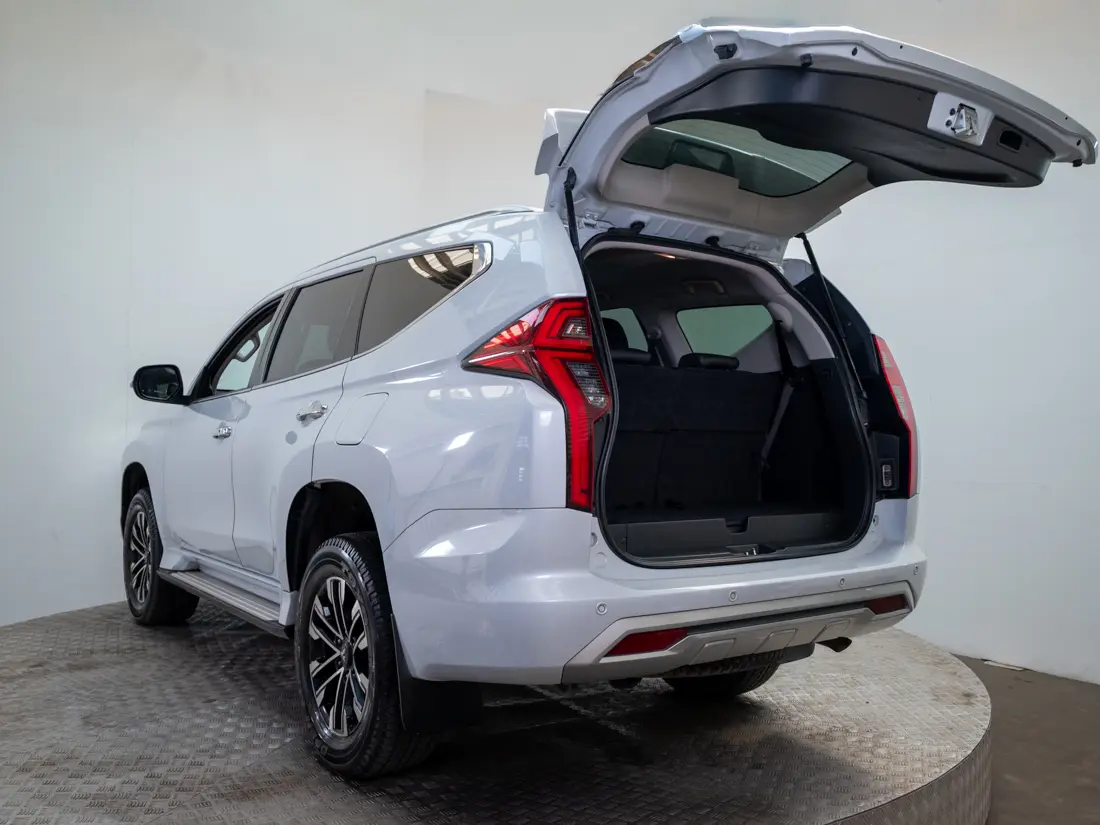 Mitsubishi Montero Sport 2.4 Limited At 4x4 Diesel año 2022