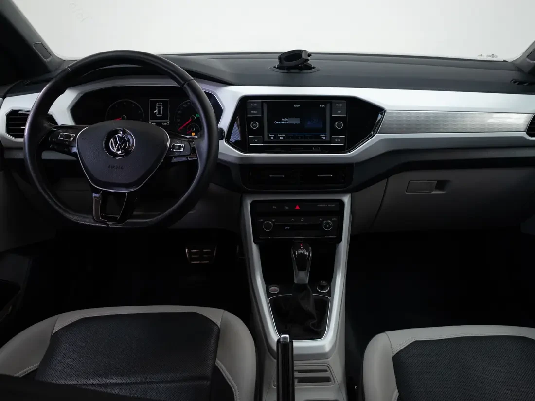 Geely Coolray 1.5 Exclusive 7dct At año 2022