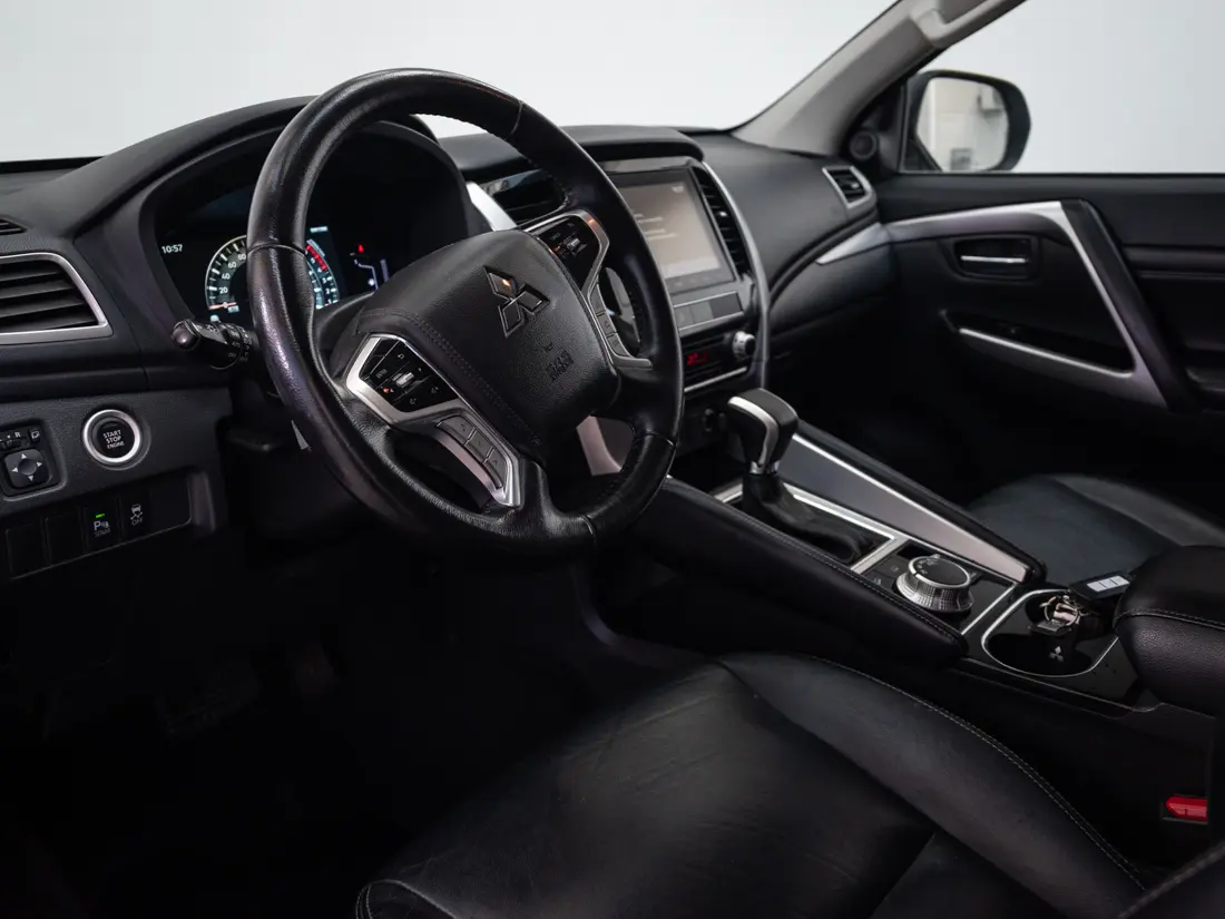 Mitsubishi Montero Sport 2.4 Limited At 4x4 Diesel año 2022