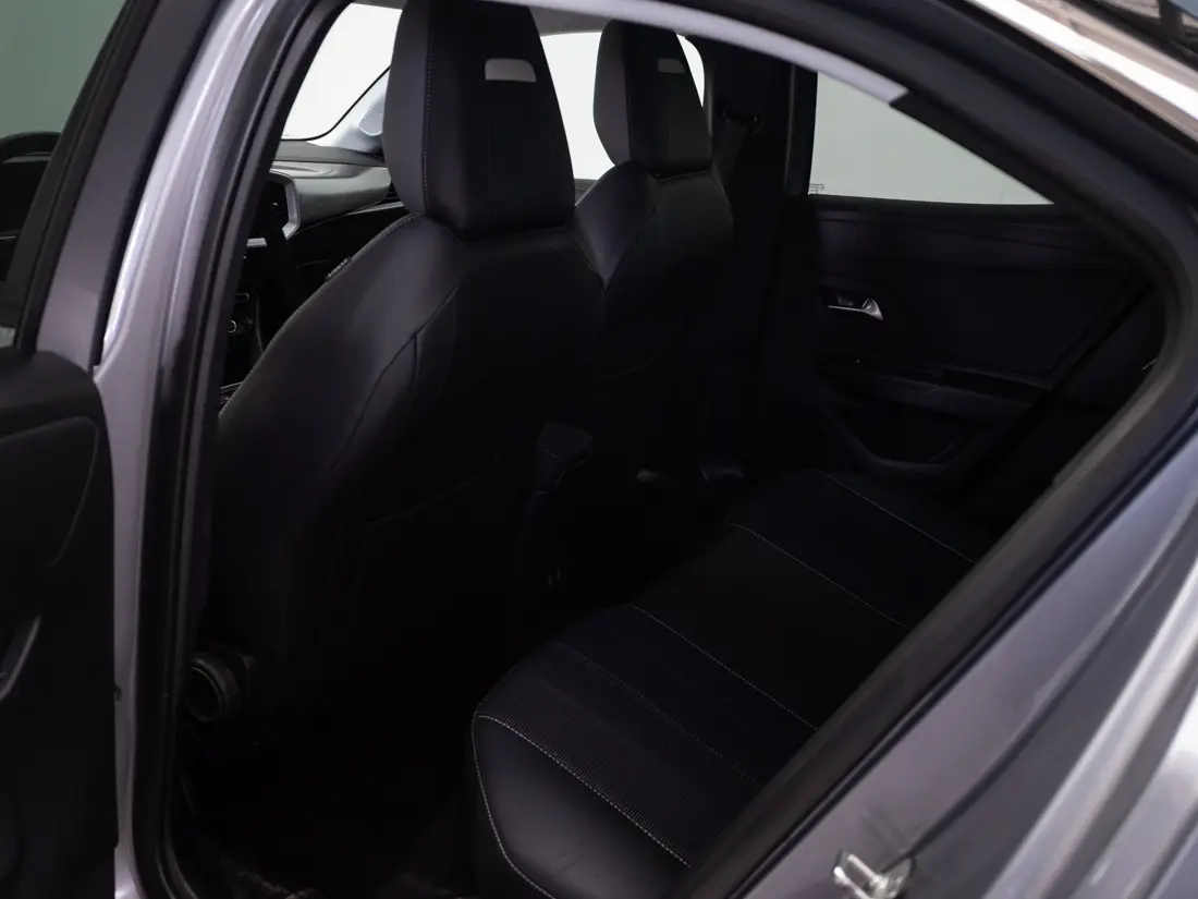 Opel Mokka 1.2 Elegance At año 2023