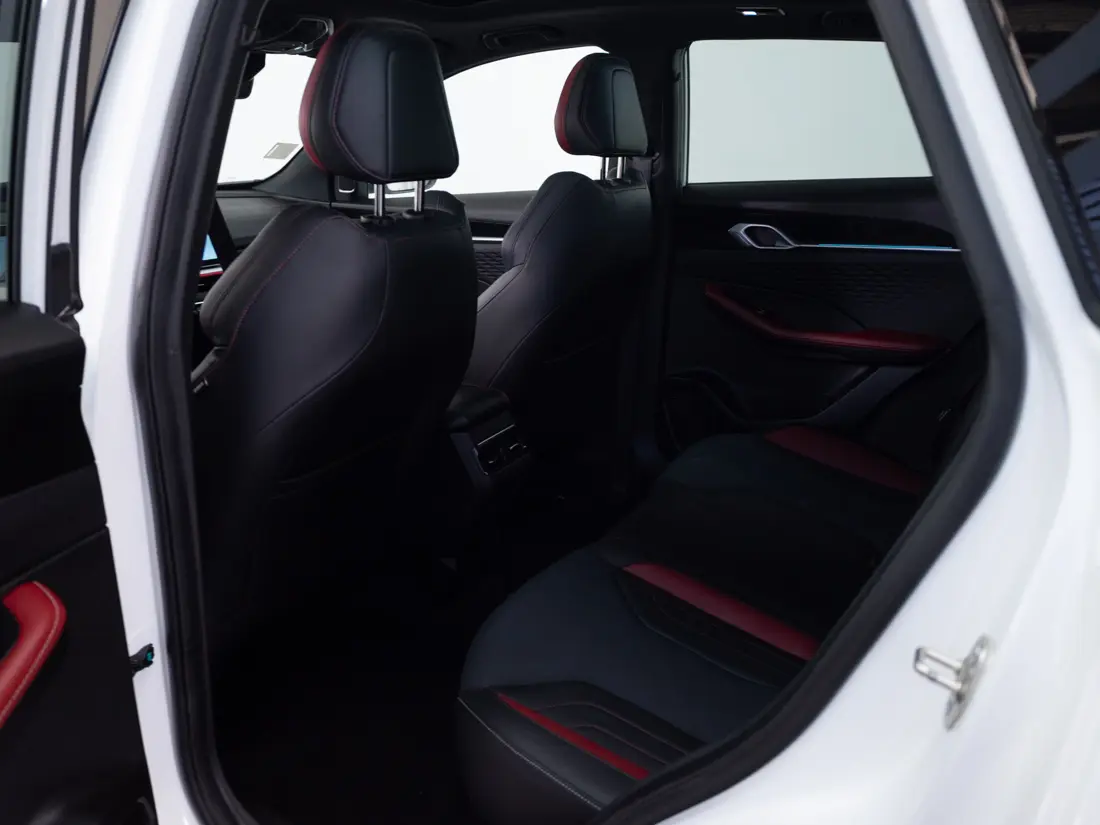 Geely Coolray 1.5 Sport 7dct At año 2023
