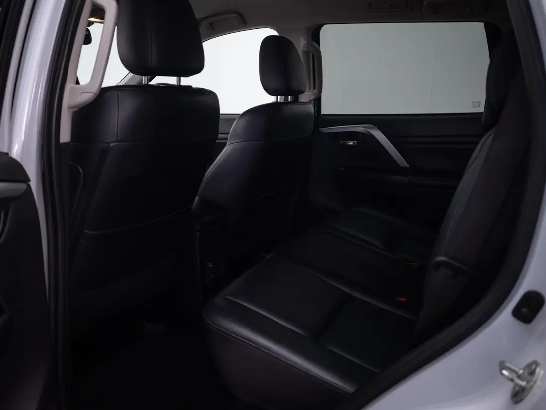 Mitsubishi Montero Sport 2.4 Limited At 4x4 Diesel año 2022