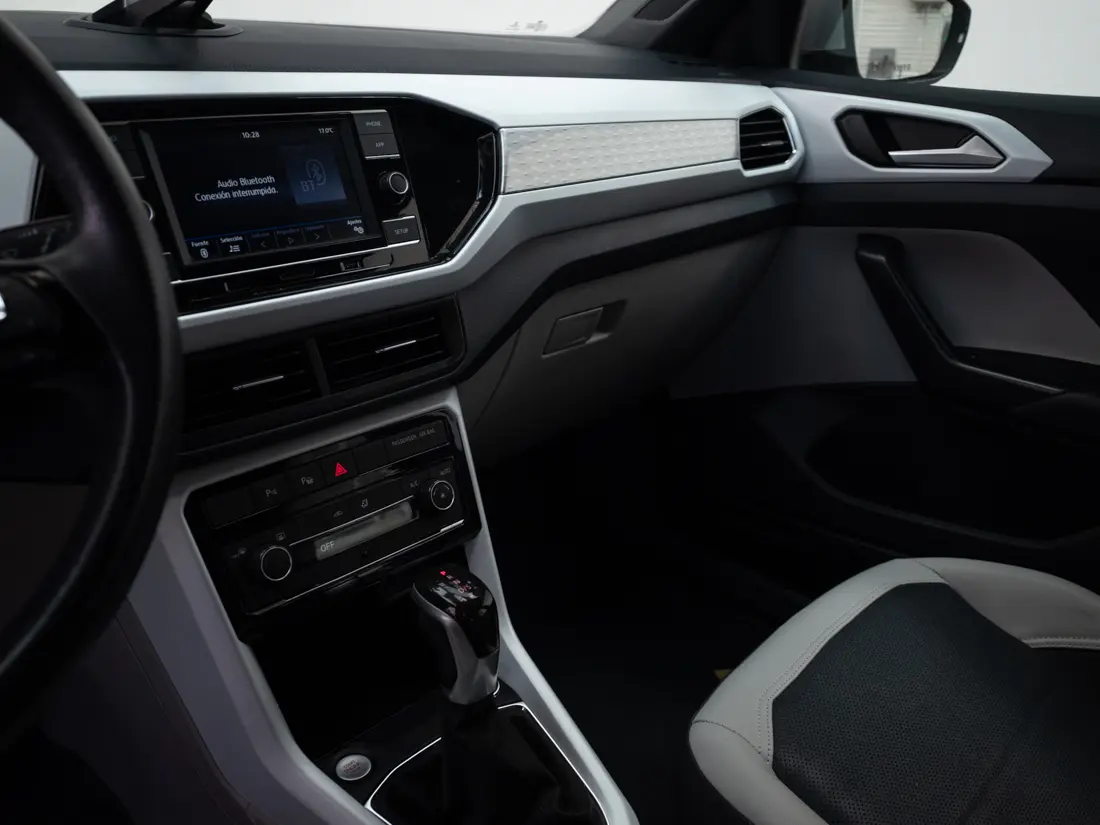 Geely Coolray 1.5 Exclusive 7dct At año 2022