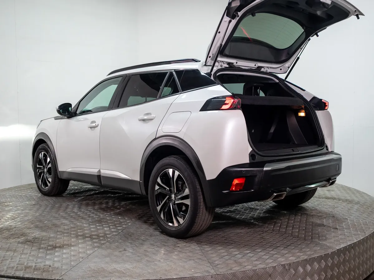 Peugeot 2008 2008 1.2 Allure Pack Puretech 130 año 2021