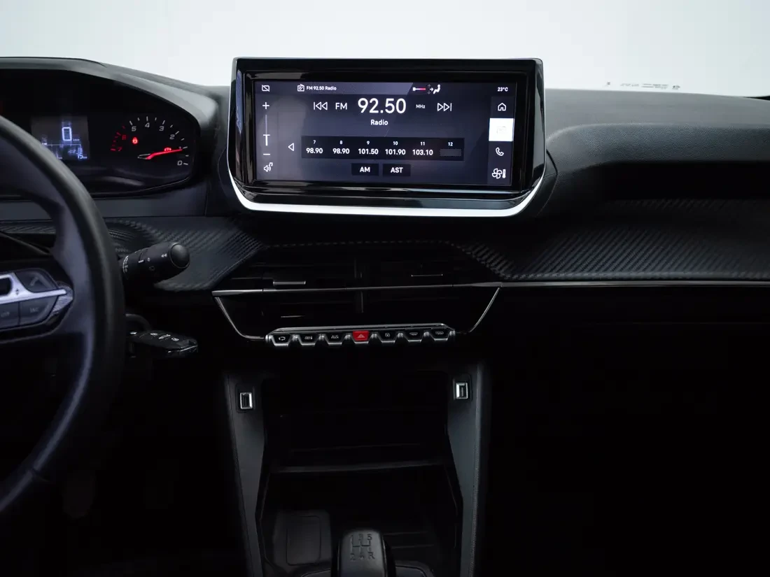Peugeot 208 1.2 Puretech Style 75 Mt año 2023