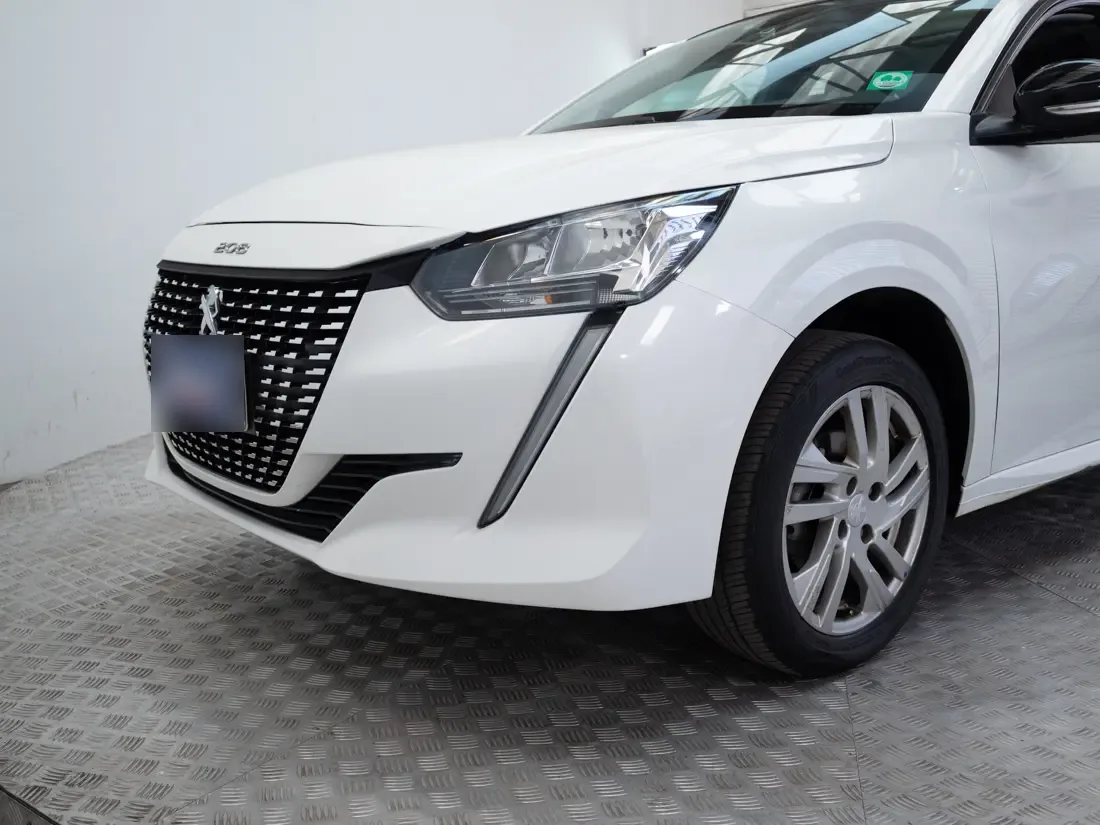 Peugeot 208 1.2 Puretech Style 75 Mt año 2023