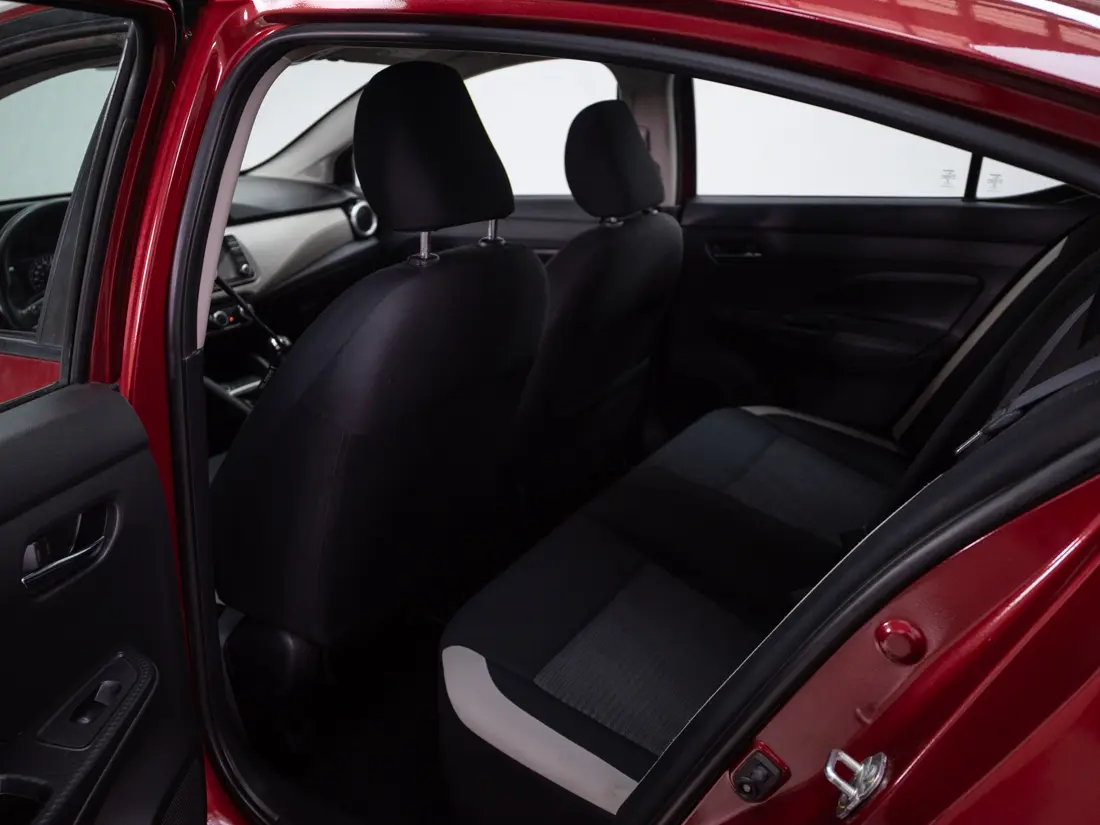 Nissan Versa 1.6 Advance Mt año 2023