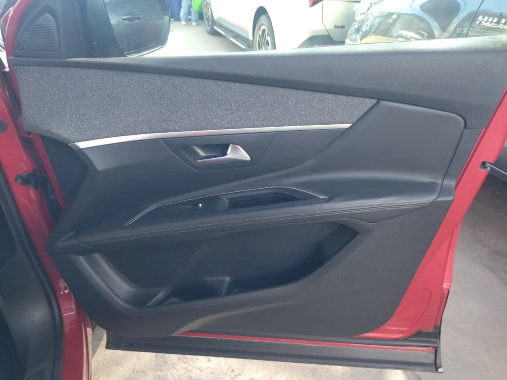 Peugeot 3008 1.6 Allure Thp 165hp E6 At año 2018
