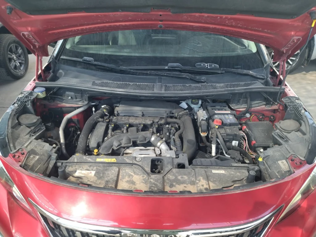 Peugeot 3008 1.6 Allure Thp 165hp E6 At año 2018