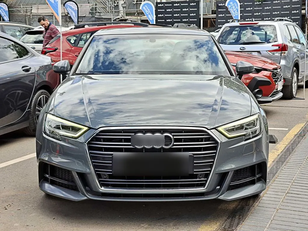 Audi A3 2.0 Sport 4x2 Hb S-Tronic At 3p año 2017